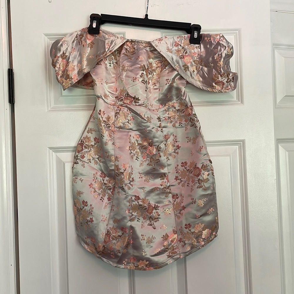 NWT Pretty Little Thing Floral Bardot Mini Dress Size 2 (US)